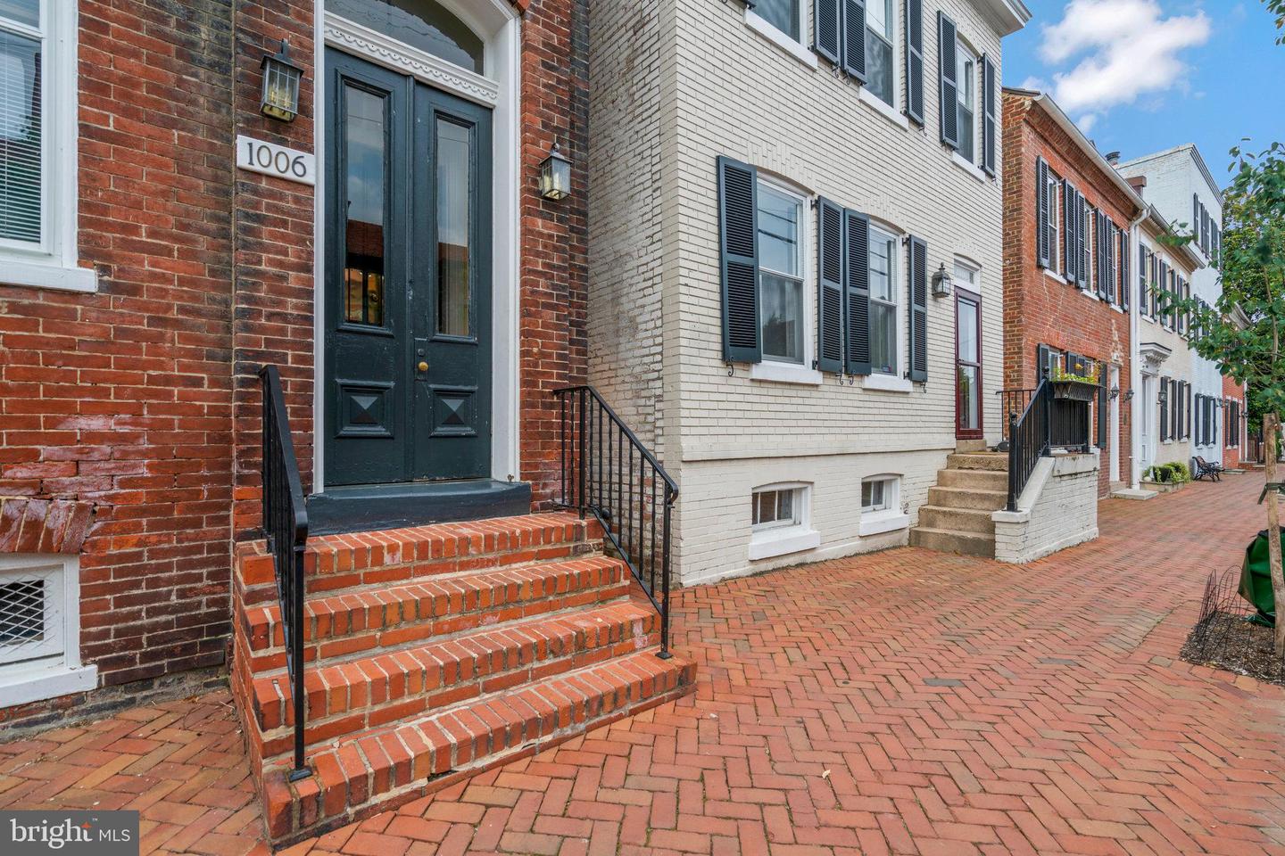 1006 PRINCE ST #3, ALEXANDRIA, Virginia 22314, 1 Bedroom Bedrooms, ,1 BathroomBathrooms,Residential,For sale,1006 PRINCE ST #3,VAAX2038396 MLS # VAAX2038396