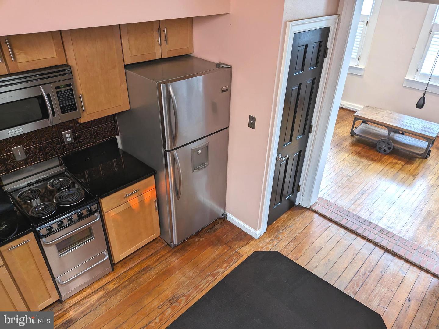 1006 PRINCE ST #3, ALEXANDRIA, Virginia 22314, 1 Bedroom Bedrooms, ,1 BathroomBathrooms,Residential,For sale,1006 PRINCE ST #3,VAAX2038396 MLS # VAAX2038396