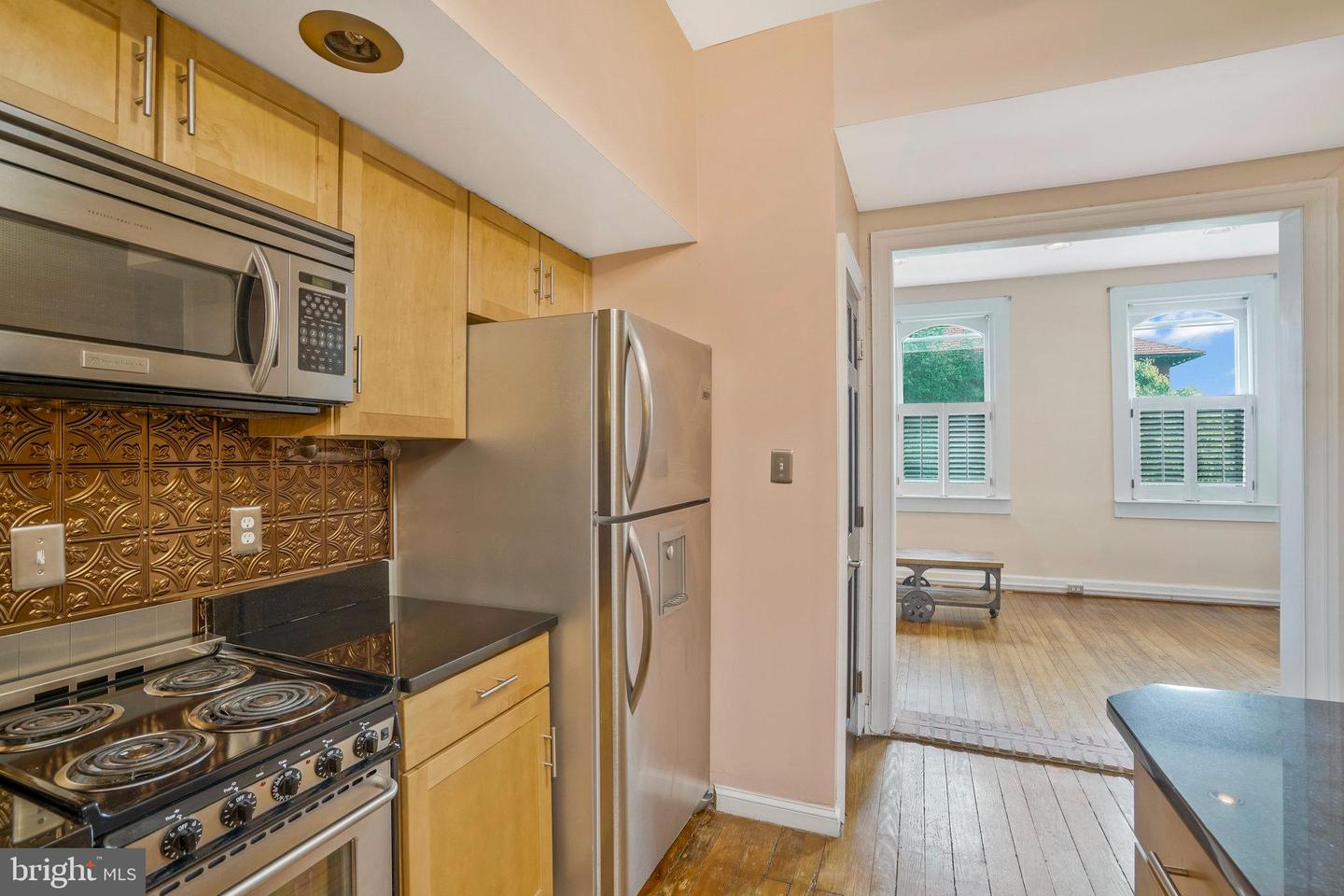 1006 PRINCE ST #3, ALEXANDRIA, Virginia 22314, 1 Bedroom Bedrooms, ,1 BathroomBathrooms,Residential,For sale,1006 PRINCE ST #3,VAAX2038396 MLS # VAAX2038396