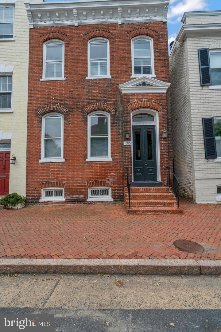 1006 PRINCE ST #3, ALEXANDRIA, Virginia 22314, 1 Bedroom Bedrooms, ,1 BathroomBathrooms,Residential,For sale,1006 PRINCE ST #3,VAAX2038396 MLS # VAAX2038396