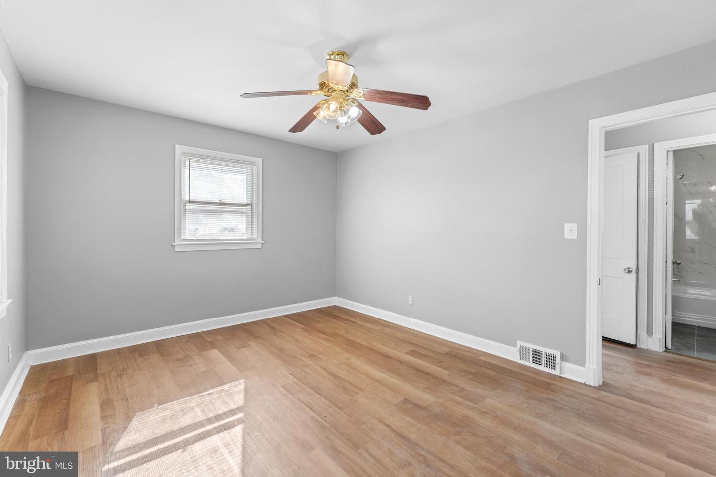 1811 T PL SE, WASHINGTON, District Of Columbia 20020, 3 Bedrooms Bedrooms, ,2 BathroomsBathrooms,Residential,For sale,1811 T PL SE,DCDC2151812 MLS # DCDC2151812