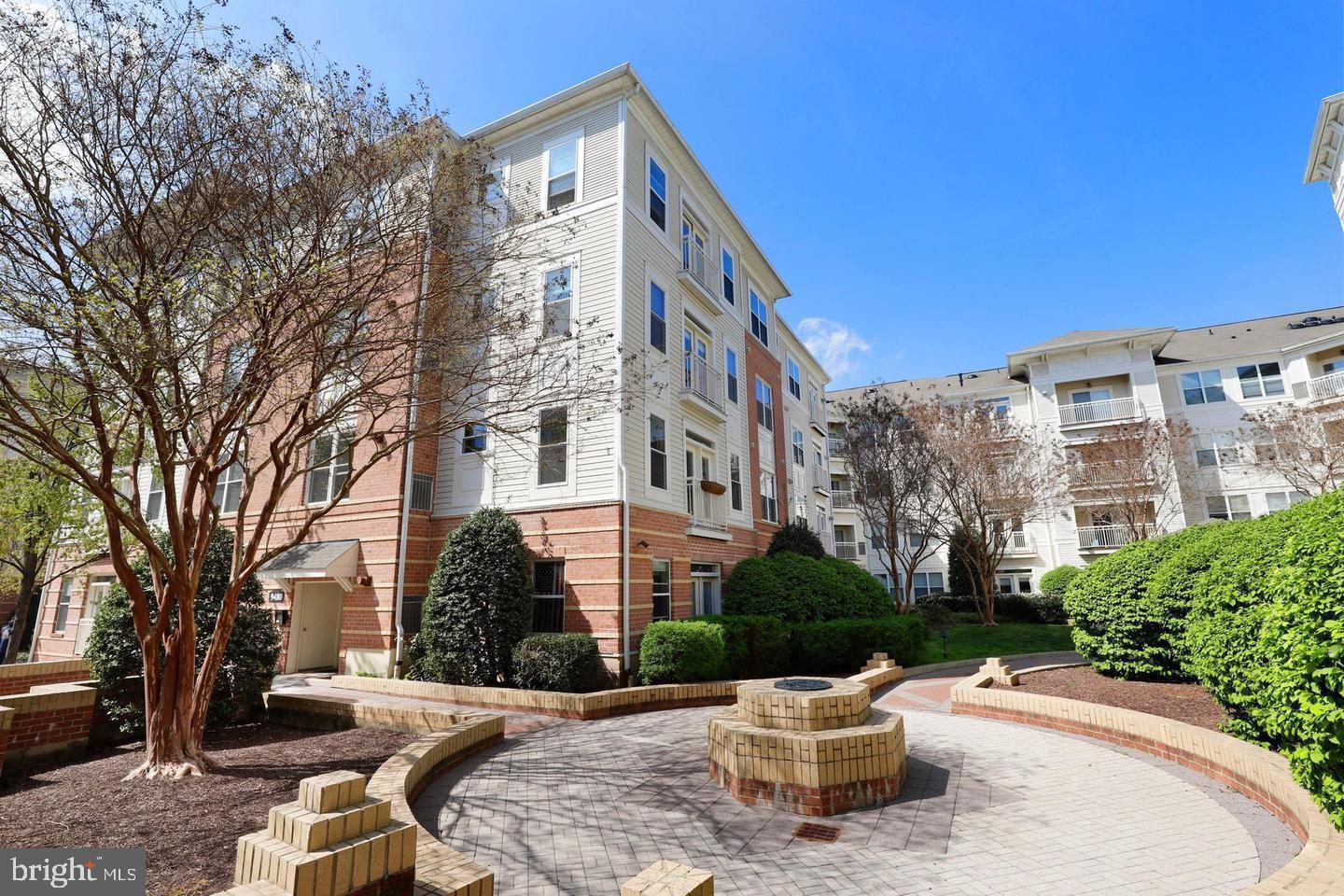 9480 VIRGINIA CENTER BLVD #328, VIENNA, Virginia 22181, 1 Bedroom Bedrooms, ,1 BathroomBathrooms,Residential,For sale,9480 VIRGINIA CENTER BLVD #328,VAFX2204052 MLS # VAFX2204052