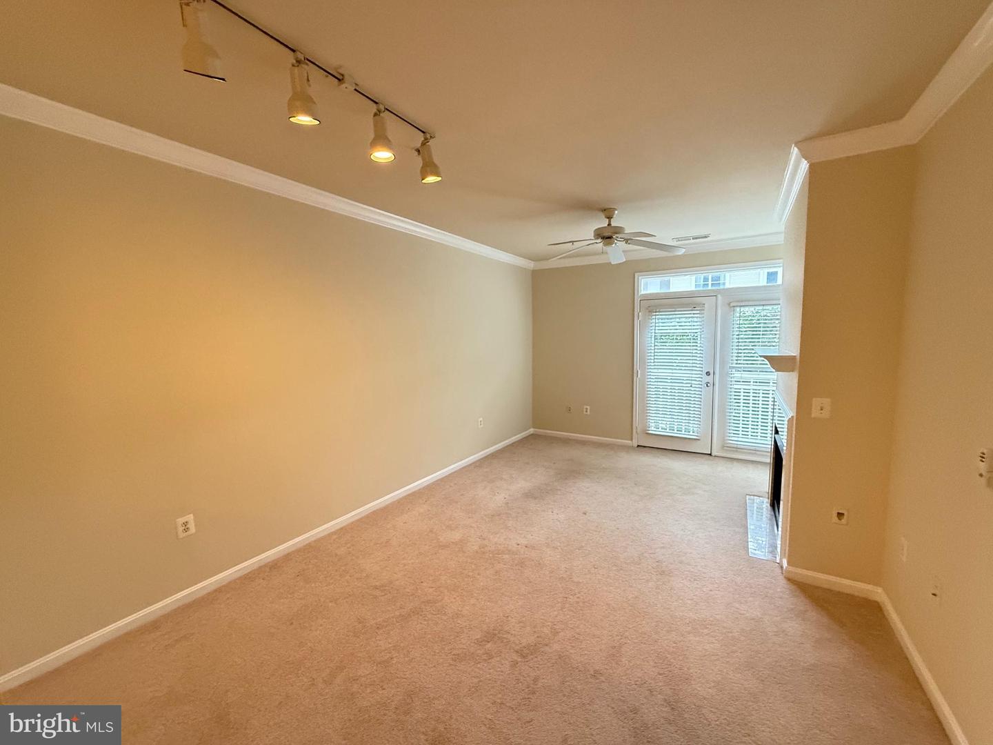 9480 VIRGINIA CENTER BLVD #328, VIENNA, Virginia 22181, 1 Bedroom Bedrooms, ,1 BathroomBathrooms,Residential,For sale,9480 VIRGINIA CENTER BLVD #328,VAFX2204052 MLS # VAFX2204052