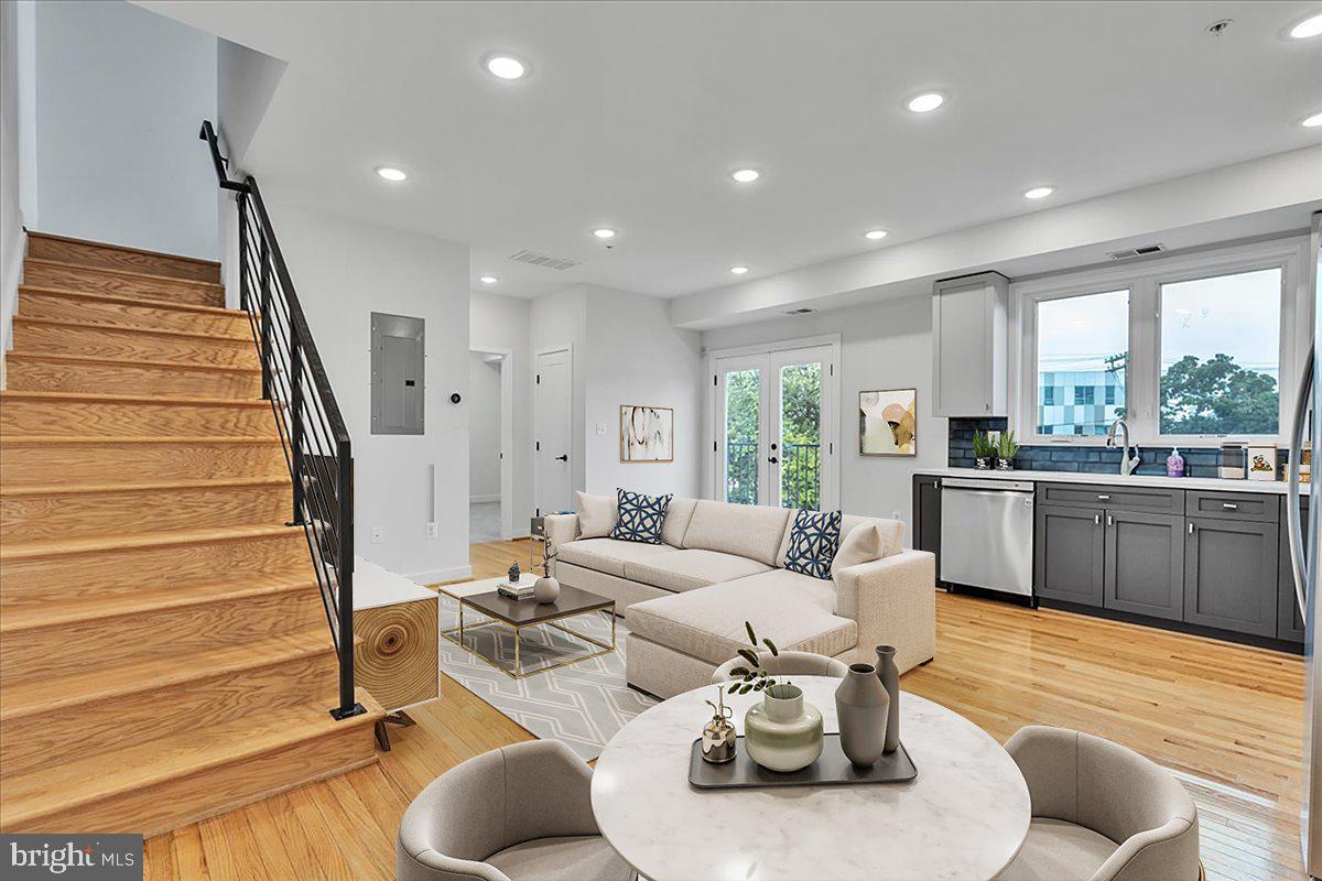 1416 22ND ST SE #9, WASHINGTON, District Of Columbia 20020, 2 Bedrooms Bedrooms, ,2 BathroomsBathrooms,Residential,For sale,1416 22ND ST SE #9,DCDC2161744 MLS # DCDC2161744
