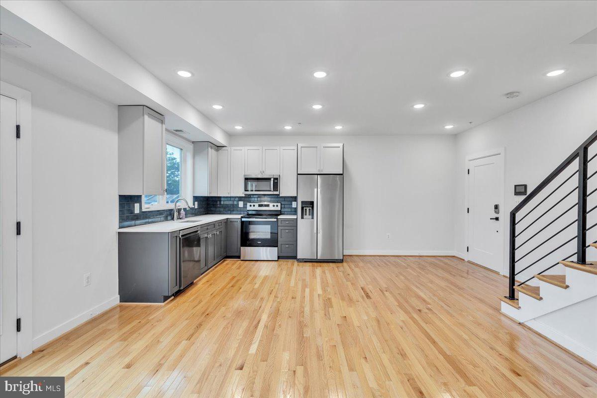 1416 22ND ST SE #9, WASHINGTON, District Of Columbia 20020, 2 Bedrooms Bedrooms, ,2 BathroomsBathrooms,Residential,For sale,1416 22ND ST SE #9,DCDC2161744 MLS # DCDC2161744