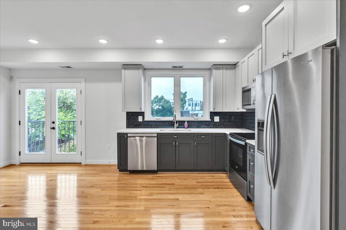 1416 22ND ST SE #9, WASHINGTON, District Of Columbia 20020, 2 Bedrooms Bedrooms, ,2 BathroomsBathrooms,Residential,For sale,1416 22ND ST SE #9,DCDC2161744 MLS # DCDC2161744