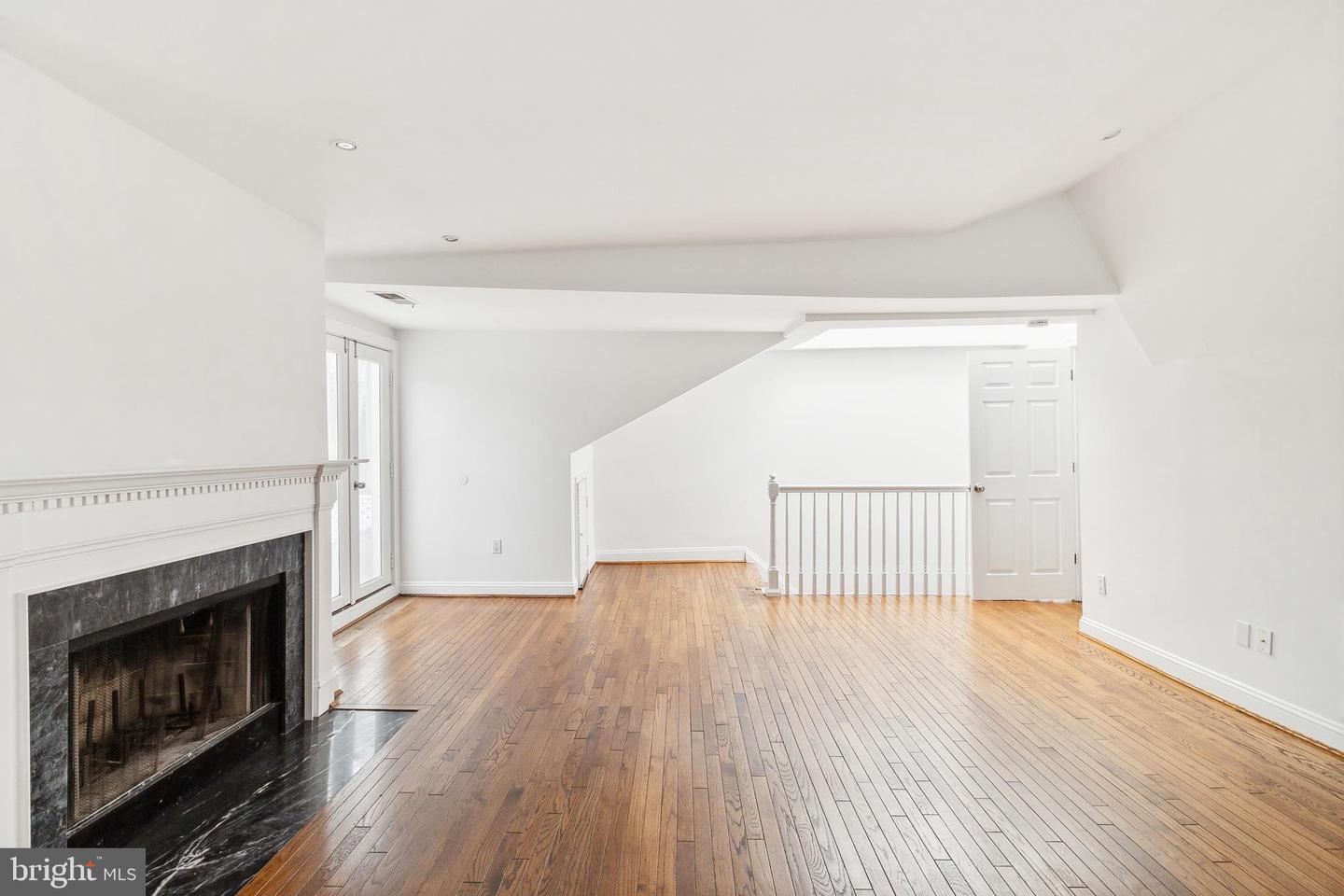 3267 N ST NW #5, WASHINGTON, District Of Columbia 20007, 2 Bedrooms Bedrooms, ,1 BathroomBathrooms,Residential,For sale,3267 N ST NW #5,DCDC2161762 MLS # DCDC2161762