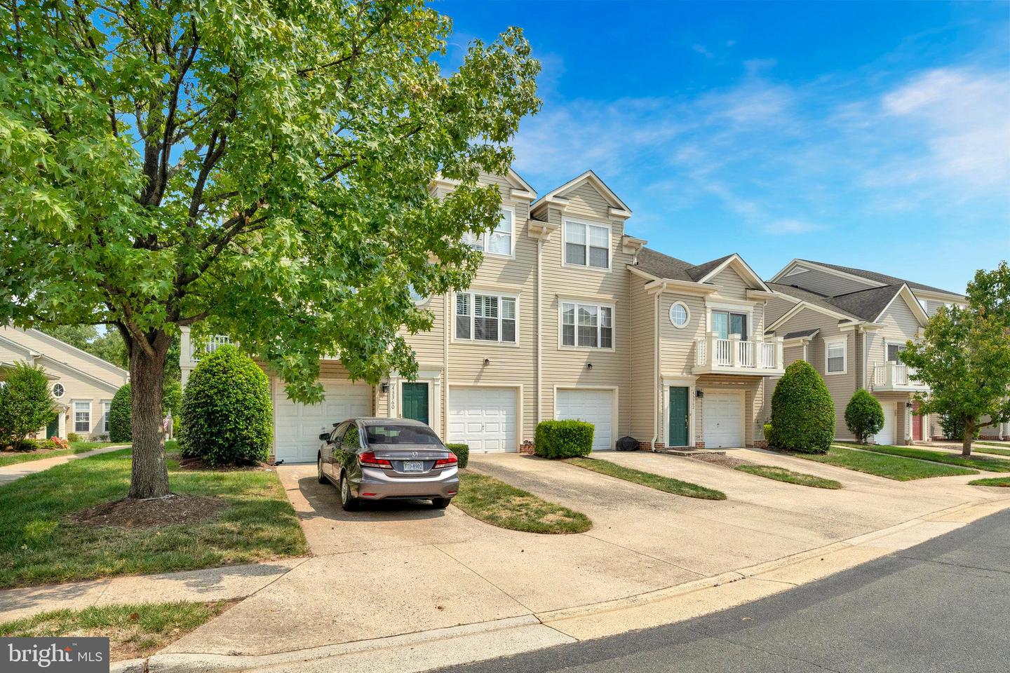 43358 GREYSWALLOW TER, ASHBURN, Virginia 20147, 3 Bedrooms Bedrooms, ,2 BathroomsBathrooms,Residential,For sale,43358 GREYSWALLOW TER,VALO2078710 MLS # VALO2078710