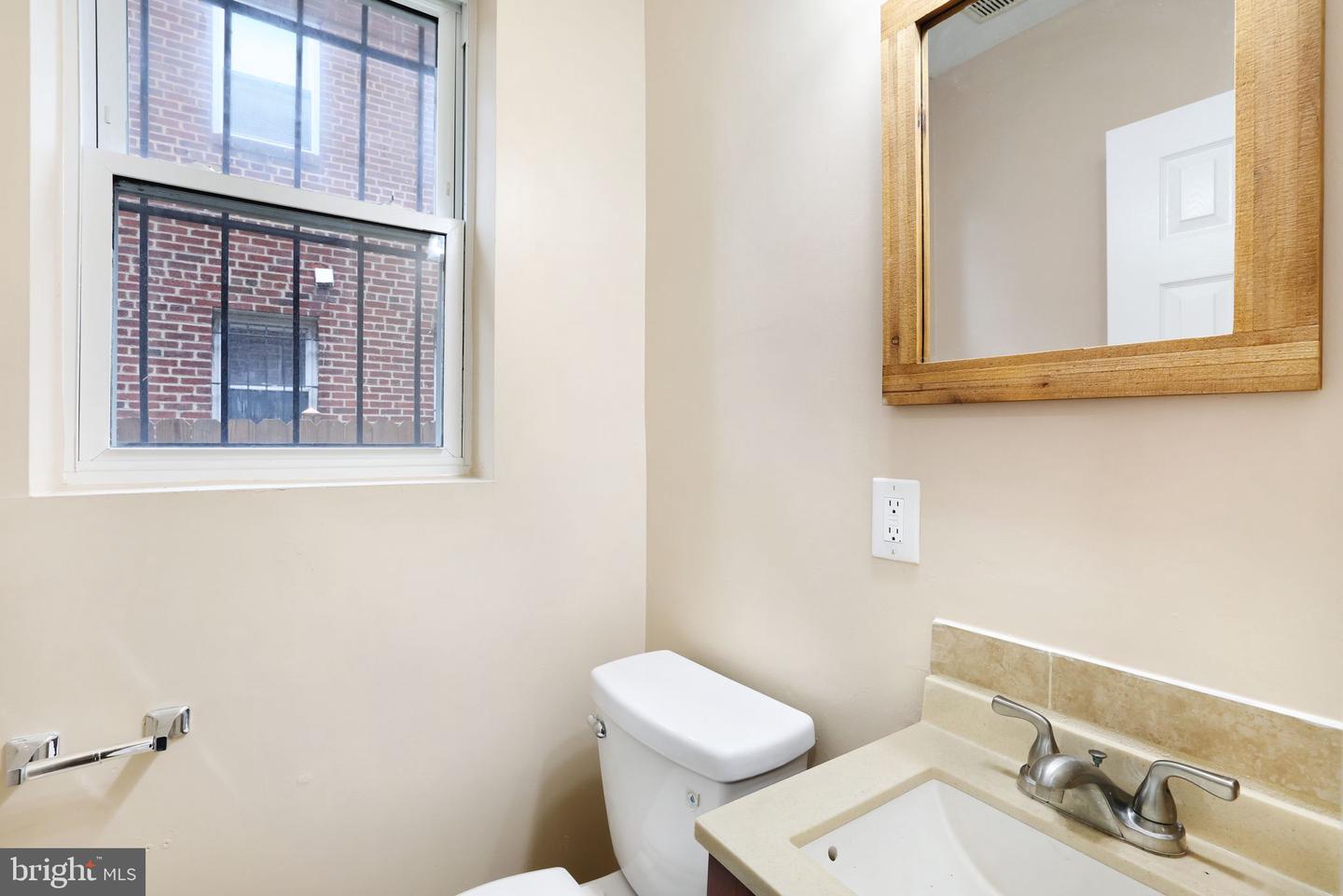 424 MELLON ST SE, WASHINGTON, District Of Columbia 20032, 3 Bedrooms Bedrooms, ,1 BathroomBathrooms,Residential,For sale,424 MELLON ST SE,DCDC2161532 MLS # DCDC2161532