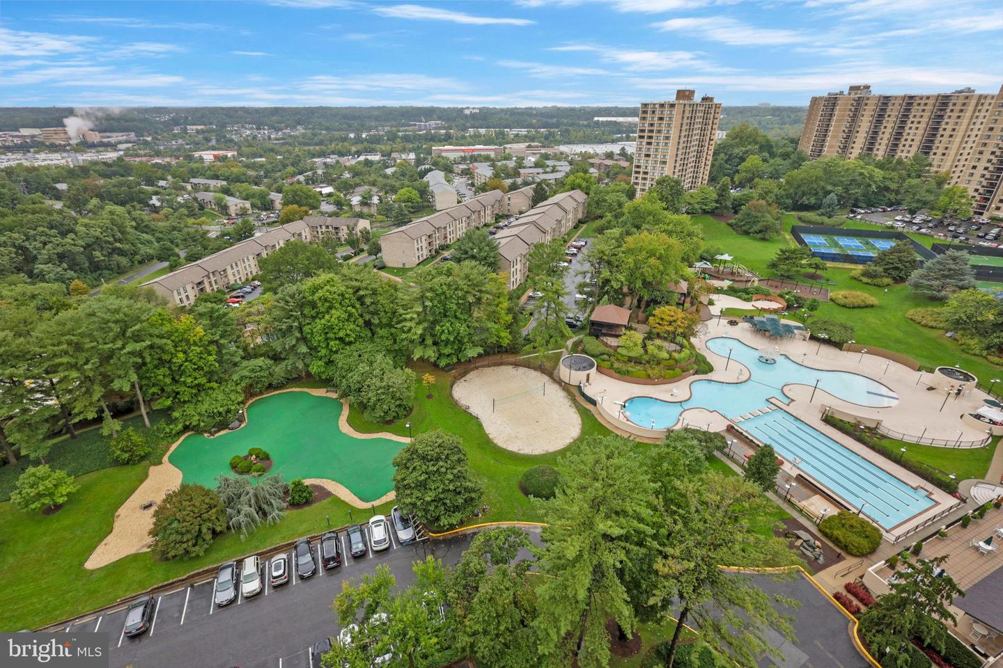 203 YOAKUM PKWY #1826, ALEXANDRIA, Virginia 22304, 3 Bedrooms Bedrooms, ,2 BathroomsBathrooms,Residential,For sale,203 YOAKUM PKWY #1826,VAAX2038090 MLS # VAAX2038090