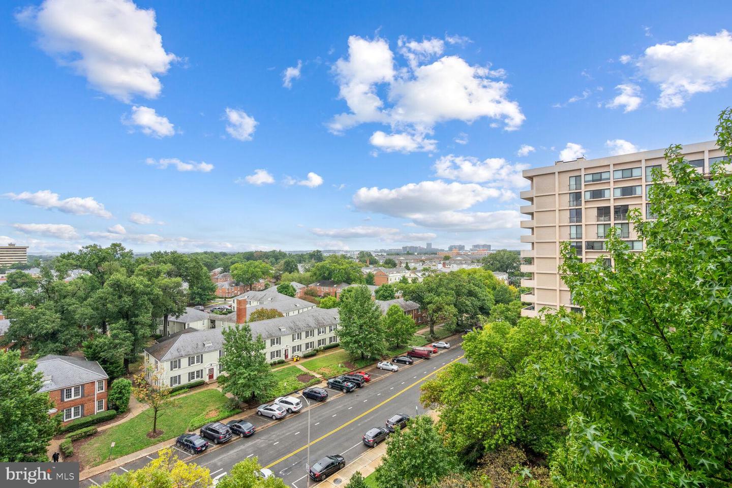 4141 N HENDERSON RD #825, ARLINGTON, Virginia 22203, 1 Bedroom Bedrooms, ,1 BathroomBathrooms,Residential,For sale,4141 N HENDERSON RD #825,VAAR2049150 MLS # VAAR2049150