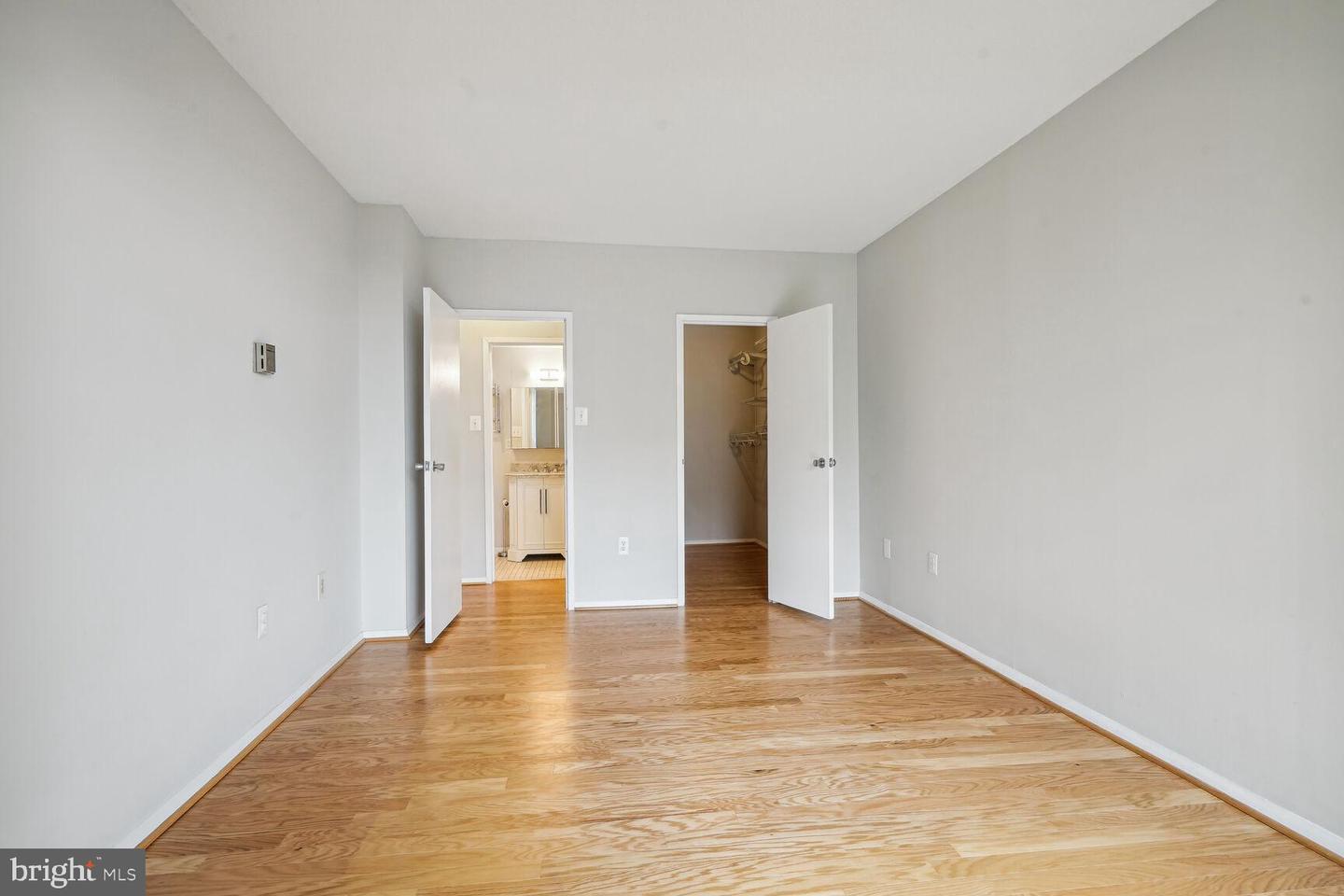 4141 N HENDERSON RD #825, ARLINGTON, Virginia 22203, 1 Bedroom Bedrooms, ,1 BathroomBathrooms,Residential,For sale,4141 N HENDERSON RD #825,VAAR2049150 MLS # VAAR2049150