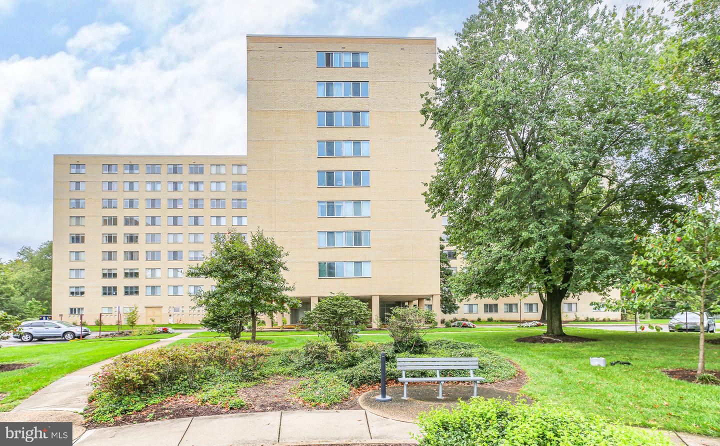 6631 WAKEFIELD DR #207, ALEXANDRIA, Virginia 22307, 1 Bedroom Bedrooms, ,1 BathroomBathrooms,Residential,For sale,6631 WAKEFIELD DR #207,VAFX2204082 MLS # VAFX2204082