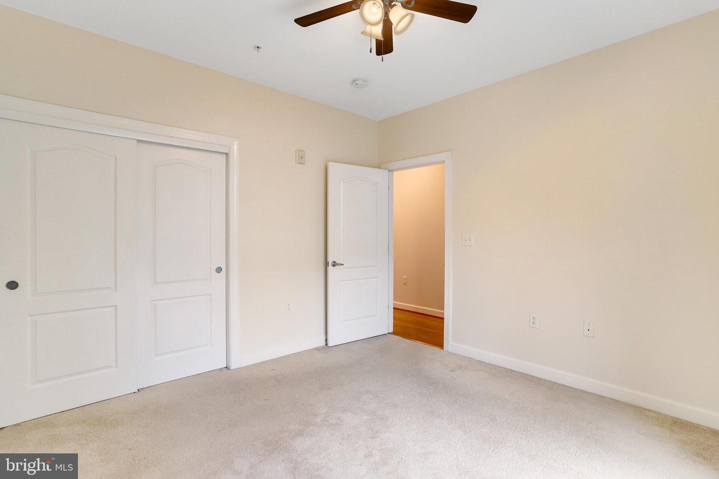 400 CAMERON STATION BLVD #111, ALEXANDRIA, Virginia 22304, 1 Bedroom Bedrooms, ,1 BathroomBathrooms,Residential,For sale,400 CAMERON STATION BLVD #111,VAAX2038434 MLS # VAAX2038434