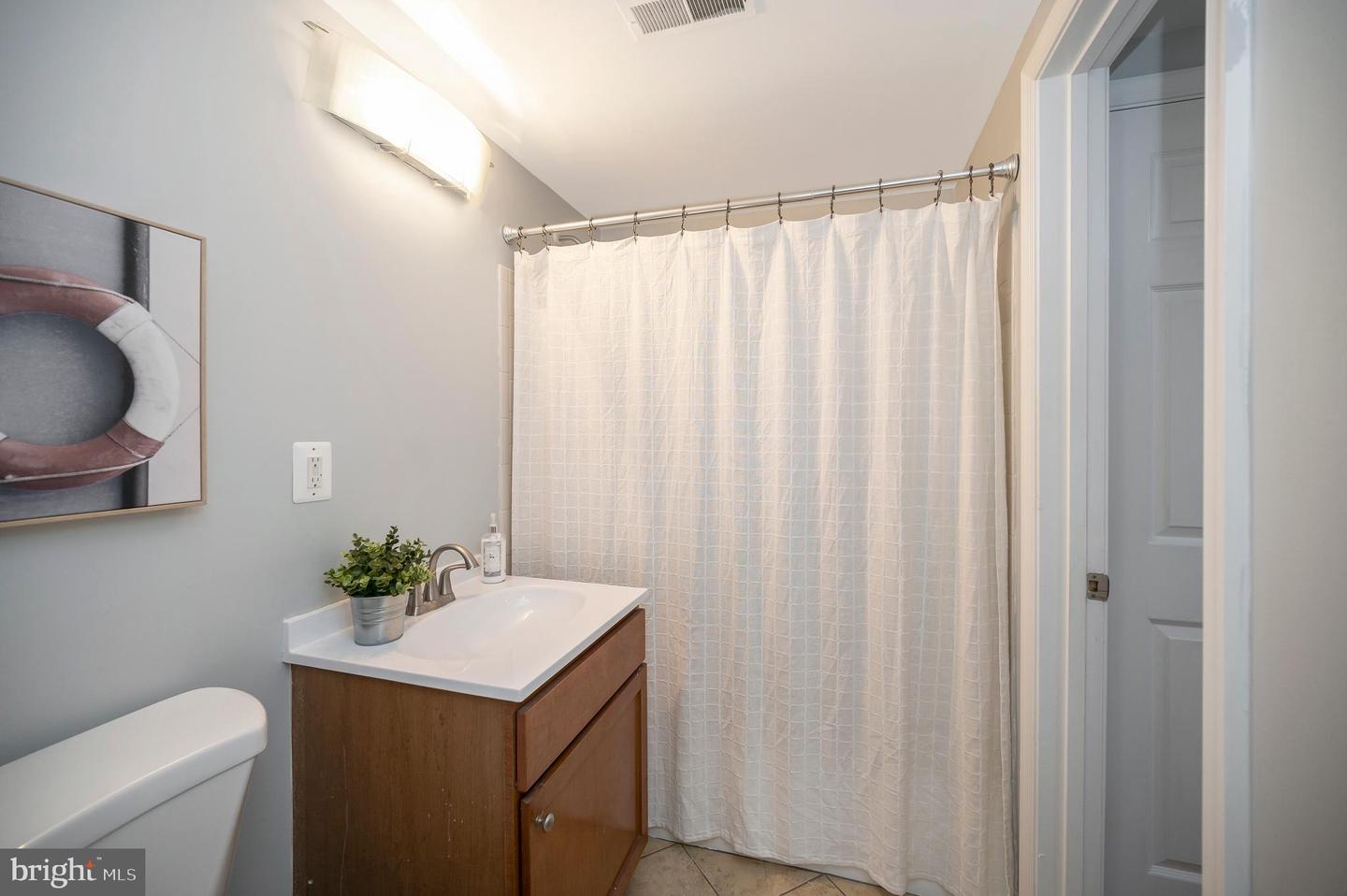 1605-B N VAN DORN ST, ALEXANDRIA, Virginia 22304, 1 Bedroom Bedrooms, ,1 BathroomBathrooms,Residential,For sale,1605-B N VAN DORN ST,VAAX2038446 MLS # VAAX2038446