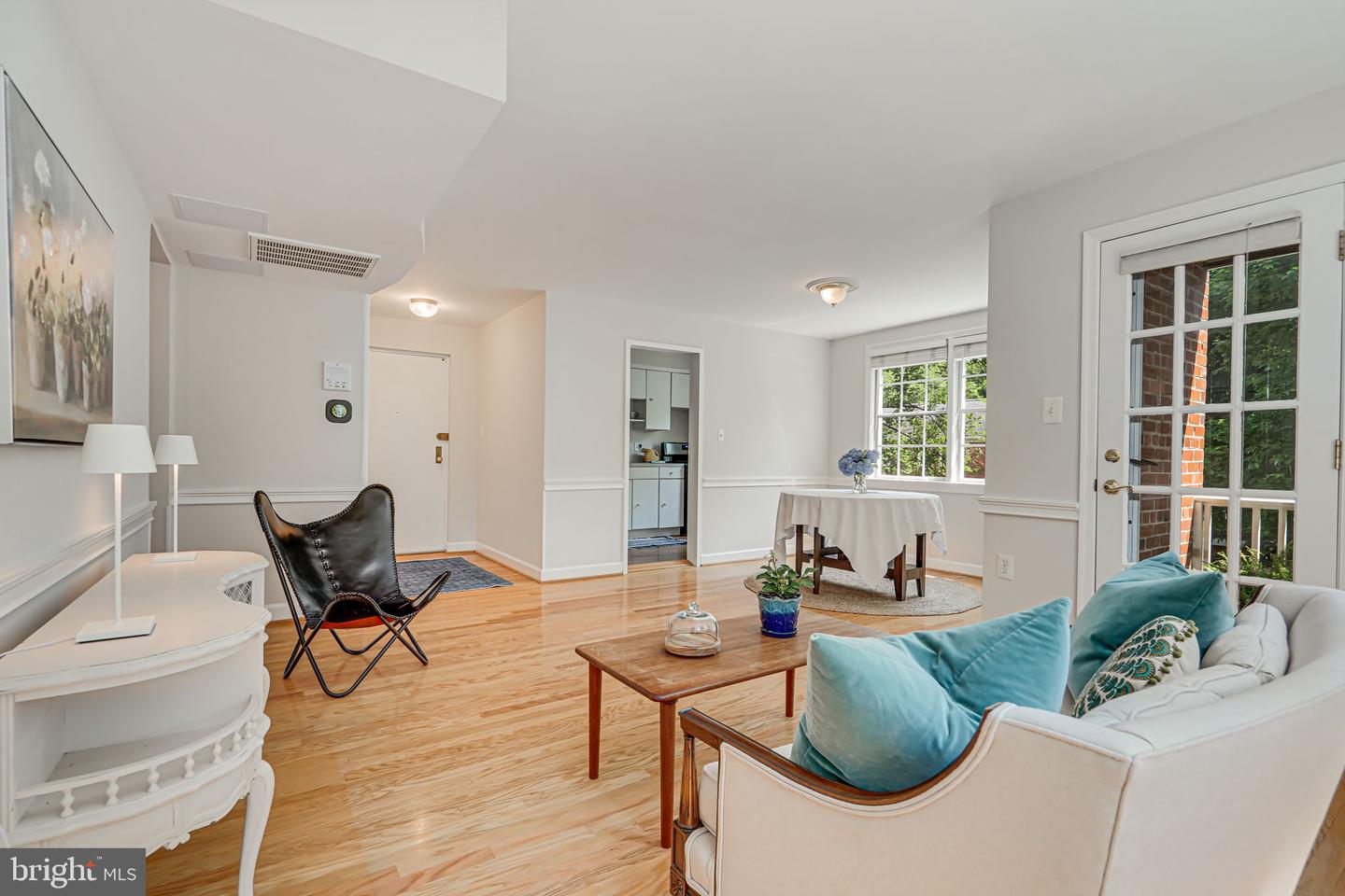 6612 BOULEVARD VW #B2, ALEXANDRIA, Virginia 22307, 2 Bedrooms Bedrooms, ,1 BathroomBathrooms,Residential,For sale,6612 BOULEVARD VW #B2,VAFX2203628 MLS # VAFX2203628