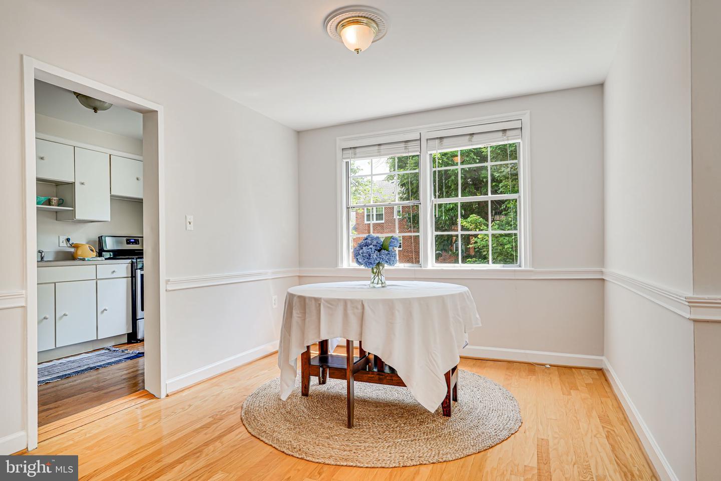 6612 BOULEVARD VW #B2, ALEXANDRIA, Virginia 22307, 2 Bedrooms Bedrooms, ,1 BathroomBathrooms,Residential,For sale,6612 BOULEVARD VW #B2,VAFX2203628 MLS # VAFX2203628