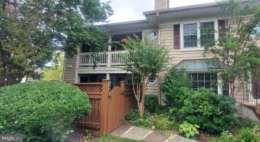 6909 SANDRA MARIE CIR #A, ALEXANDRIA, Virginia 22310, 2 Bedrooms Bedrooms, ,2 BathroomsBathrooms,Residential,For sale,6909 SANDRA MARIE CIR #A,VAFX2203828 MLS # VAFX2203828