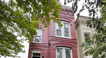 533 5TH ST NE, WASHINGTON, District Of Columbia 20002, 2 Bedrooms Bedrooms, ,3 BathroomsBathrooms,Residential,For sale,533 5TH ST NE,DCDC2161568 MLS # DCDC2161568