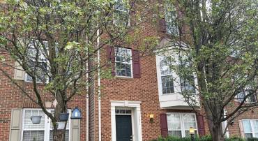 13671 SAINT JOHNS WOOD PL, HERNDON, Virginia 20171, 4 Bedrooms Bedrooms, ,3 BathroomsBathrooms,Residential,For sale,13671 SAINT JOHNS WOOD PL,VAFX2203280 MLS # VAFX2203280