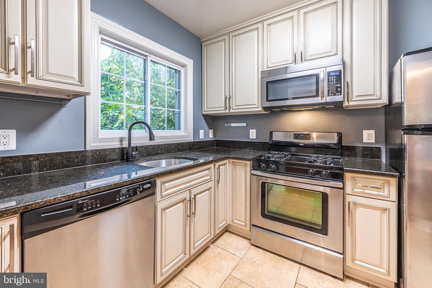 3726 HOLMES LN #508, ALEXANDRIA, Virginia 22302, 1 Bedroom Bedrooms, ,1 BathroomBathrooms,Residential,For sale,3726 HOLMES LN #508,VAAX2038482 MLS # VAAX2038482