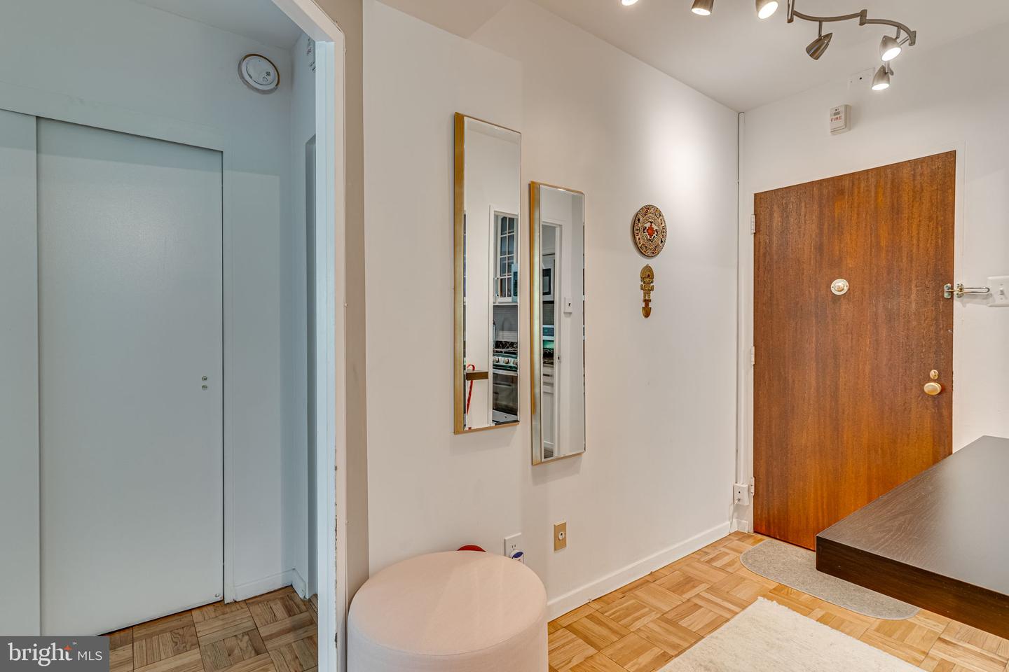 2475 VIRGINIA AVE NW #304, WASHINGTON, District Of Columbia 20037, 2 Bedrooms Bedrooms, ,2 BathroomsBathrooms,Residential,For sale,2475 VIRGINIA AVE NW #304,DCDC2162006 MLS # DCDC2162006