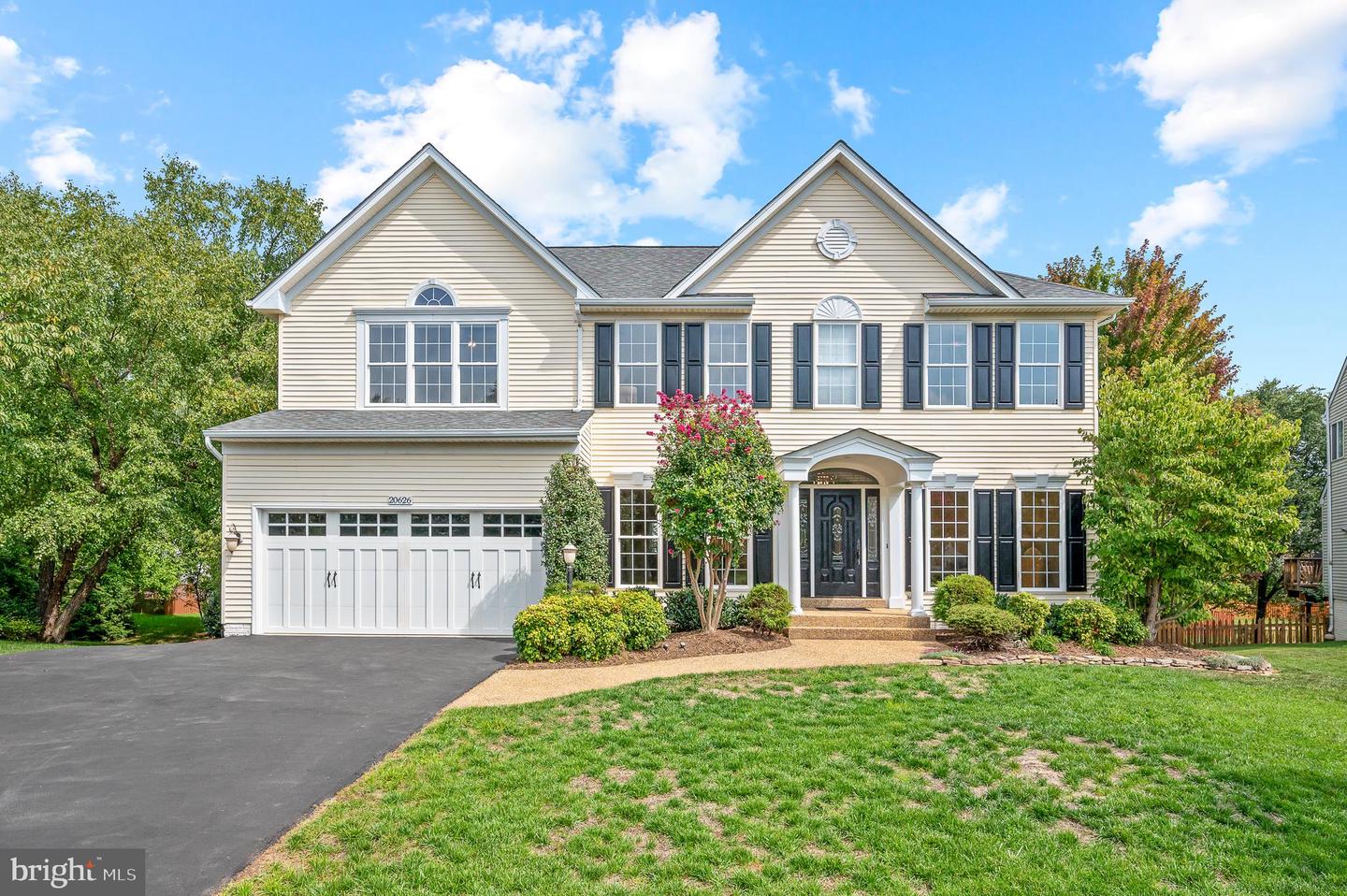 20626 HIDDENGROVE CT, ASHBURN, Virginia 20147, 4 Bedrooms Bedrooms, ,3 BathroomsBathrooms,Residential,For sale,20626 HIDDENGROVE CT,VALO2080036 MLS # VALO2080036