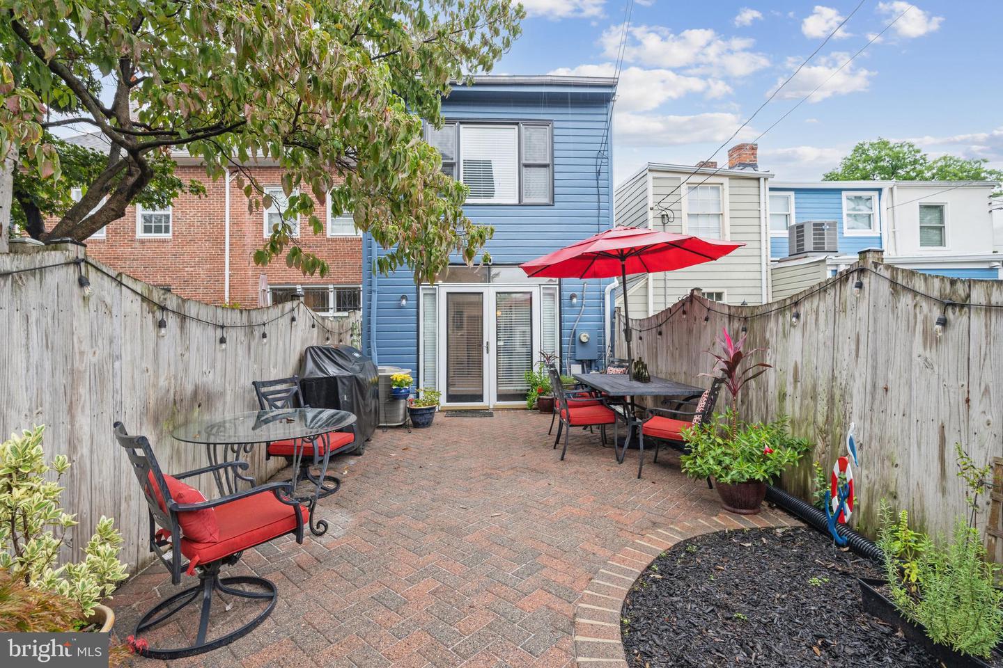 914 PENDLETON ST, ALEXANDRIA, Virginia 22314, 2 Bedrooms Bedrooms, ,2 BathroomsBathrooms,Residential,For sale,914 PENDLETON ST,VAAX2038346 MLS # VAAX2038346