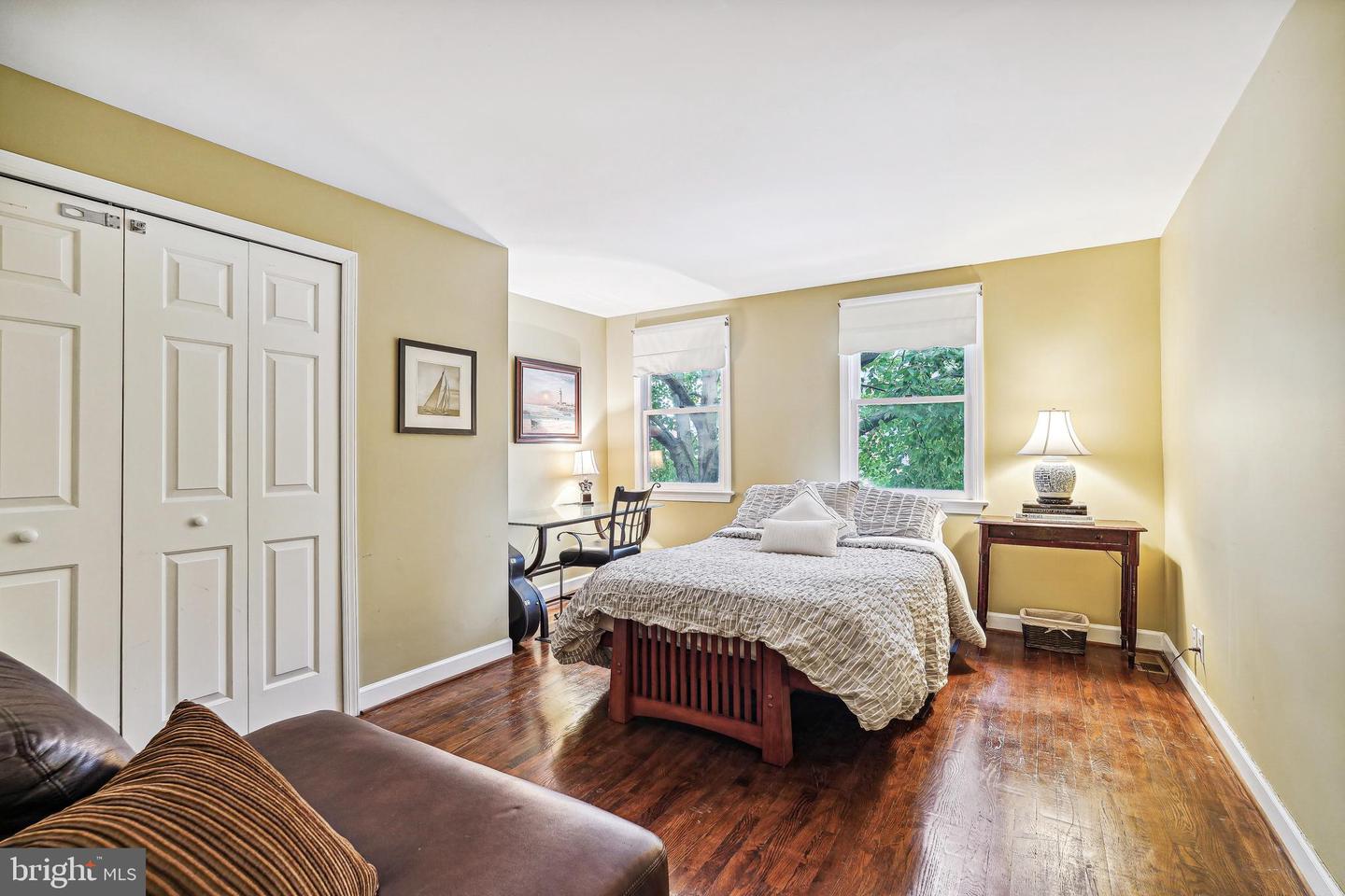 914 PENDLETON ST, ALEXANDRIA, Virginia 22314, 2 Bedrooms Bedrooms, ,2 BathroomsBathrooms,Residential,For sale,914 PENDLETON ST,VAAX2038346 MLS # VAAX2038346