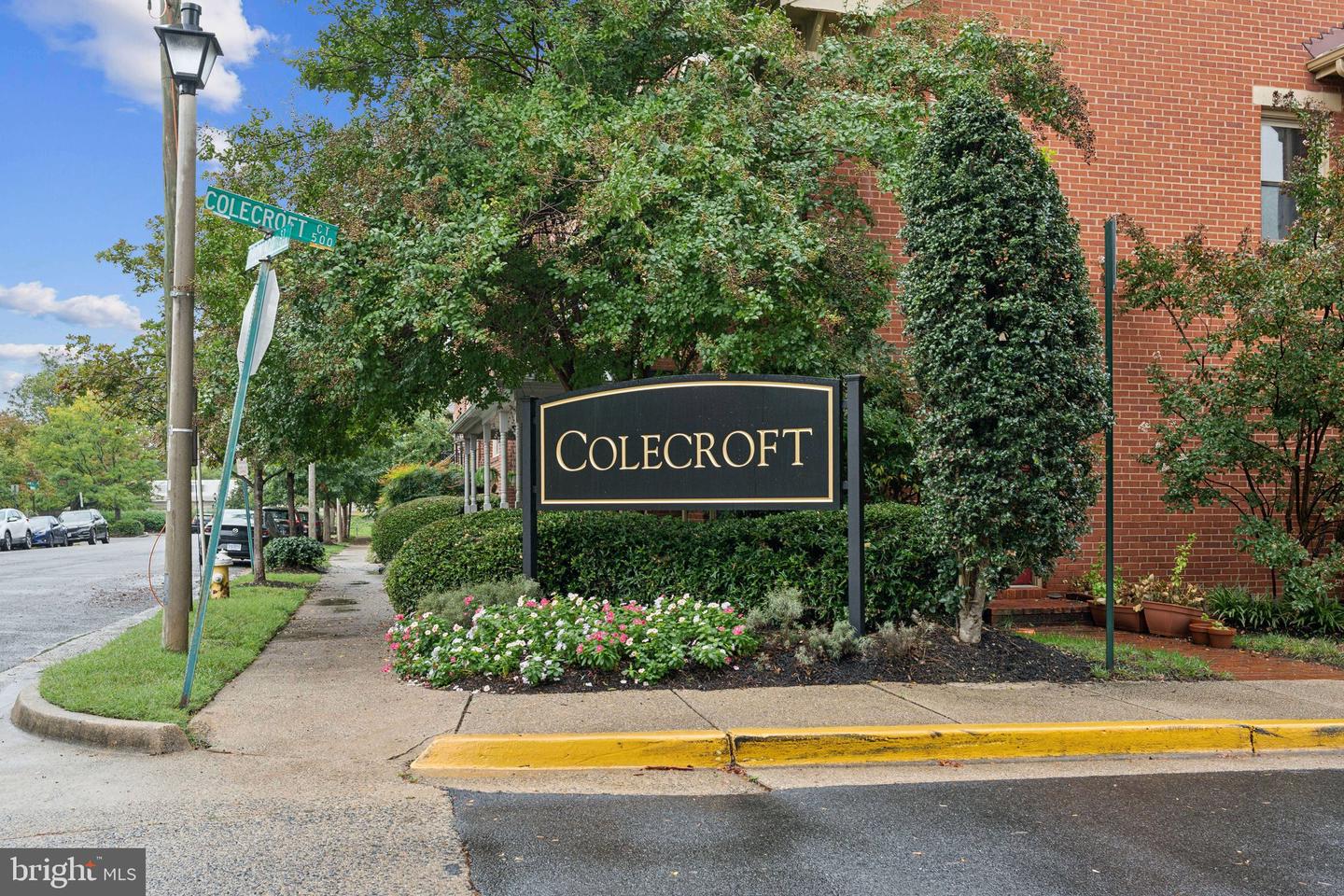 545 COLECROFT CT, ALEXANDRIA, Virginia 22314, 2 Bedrooms Bedrooms, ,1 BathroomBathrooms,Residential,For sale,545 COLECROFT CT,VAAX2038388 MLS # VAAX2038388