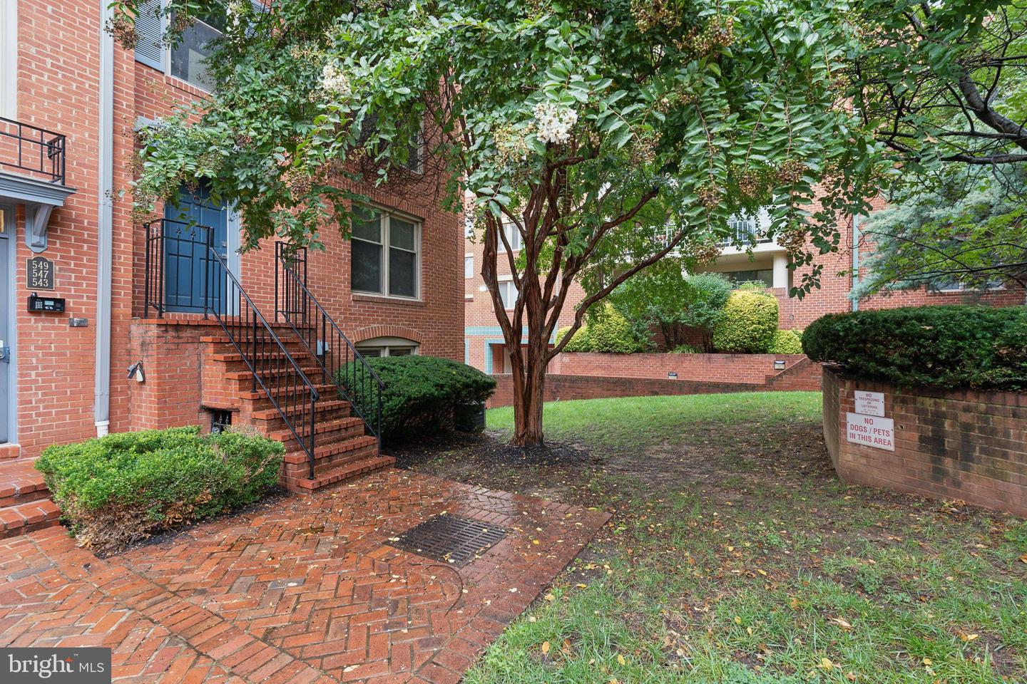 545 COLECROFT CT, ALEXANDRIA, Virginia 22314, 2 Bedrooms Bedrooms, ,1 BathroomBathrooms,Residential,For sale,545 COLECROFT CT,VAAX2038388 MLS # VAAX2038388