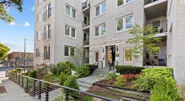 329 RHODE ISLAND AVE NE #303, WASHINGTON, District Of Columbia 20002, 2 Bedrooms Bedrooms, 7 Rooms Rooms,2 BathroomsBathrooms,Residential,For sale,329 RHODE ISLAND AVE NE #303,DCDC2161520 MLS # DCDC2161520