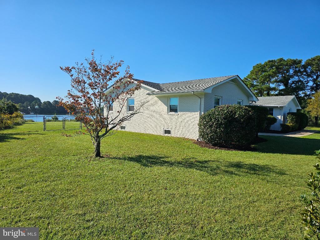 686 SMITH POINT RD, REEDVILLE, Virginia 22539, 3 Bedrooms Bedrooms, 6 Rooms Rooms,3 BathroomsBathrooms,Residential,For sale,686 SMITH POINT RD,VANV2001322 MLS # VANV2001322