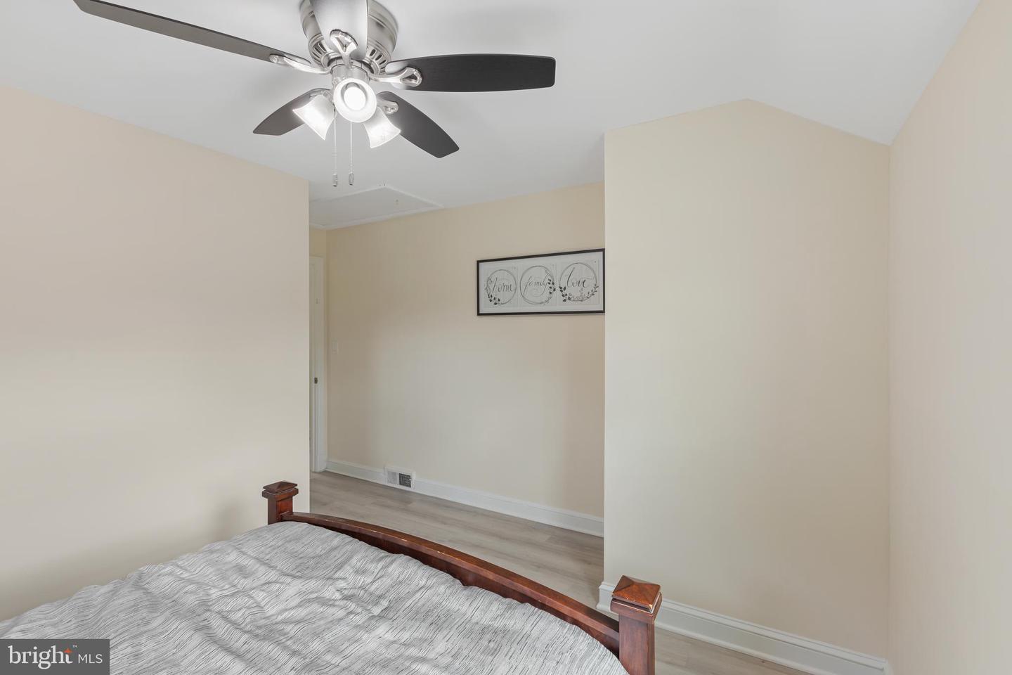 4631 2ND ST N, ARLINGTON, Virginia 22203, 4 Bedrooms Bedrooms, 10 Rooms Rooms,3 BathroomsBathrooms,Residential,For sale,4631 2ND ST N,VAAR2048464 MLS # VAAR2048464