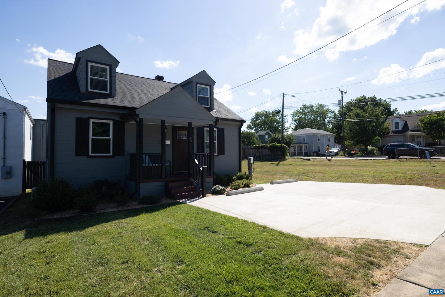 702 ALTAVISTA AVE, CHARLOTTESVILLE, Virginia 22902, 3 Bedrooms Bedrooms, ,2 BathroomsBathrooms,Residential,For sale,702 ALTAVISTA AVE,657406 MLS # 657406