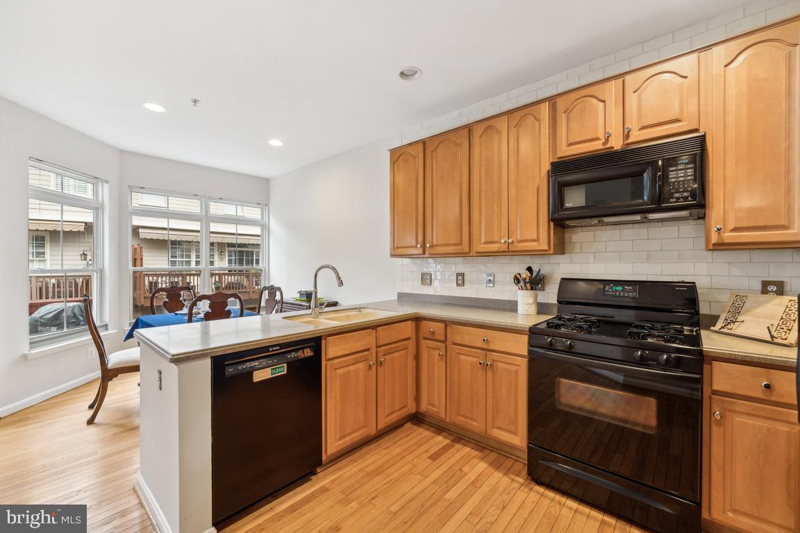 178 MARTIN LN, ALEXANDRIA, Virginia 22304, 2 Bedrooms Bedrooms, ,2 BathroomsBathrooms,Residential,For sale,178 MARTIN LN,VAAX2038358 MLS # VAAX2038358