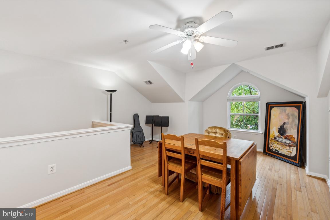 178 MARTIN LN, ALEXANDRIA, Virginia 22304, 2 Bedrooms Bedrooms, ,2 BathroomsBathrooms,Residential,For sale,178 MARTIN LN,VAAX2038358 MLS # VAAX2038358