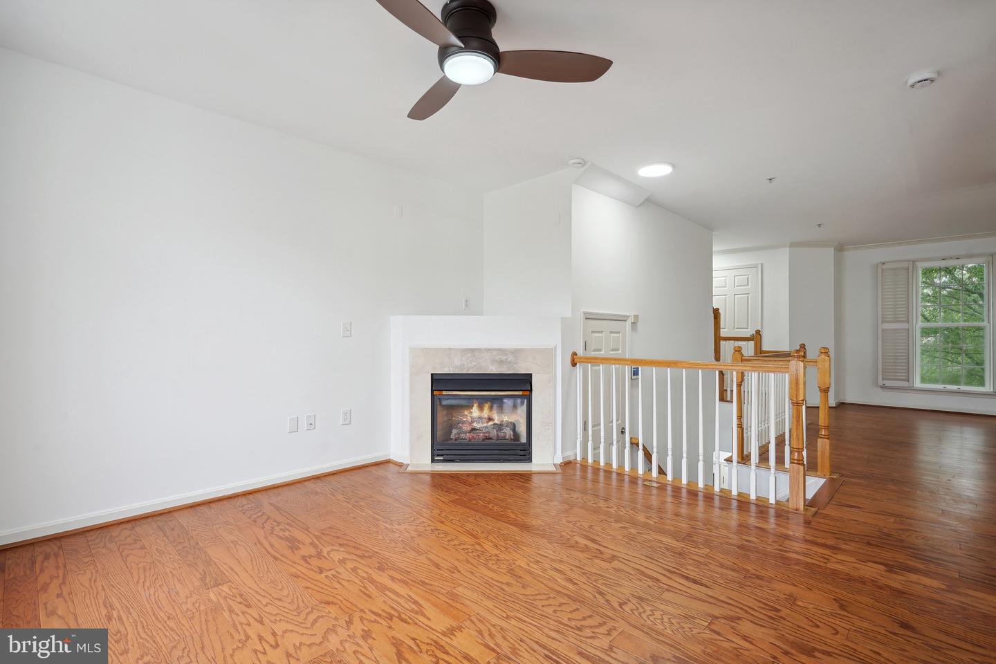 729 MASSEY LN #B, ALEXANDRIA, Virginia 22314, 3 Bedrooms Bedrooms, ,2 BathroomsBathrooms,Residential,For sale,729 MASSEY LN #B,VAAX2038490 MLS # VAAX2038490