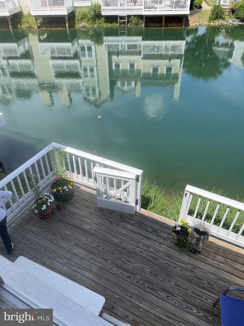 3361 LAKESIDE VIEW DR #8-7, FALLS CHURCH, Virginia 22041, 2 Bedrooms Bedrooms, ,2 BathroomsBathrooms,Residential,For sale,3361 LAKESIDE VIEW DR #8-7,VAFX2204656 MLS # VAFX2204656