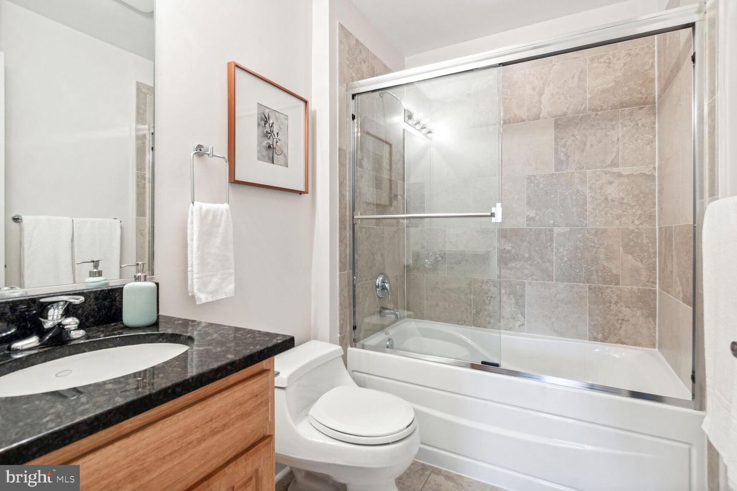 1838 6TH ST NW #C, WASHINGTON, District Of Columbia 20001, 2 Bedrooms Bedrooms, ,2 BathroomsBathrooms,Residential,For sale,1838 6TH ST NW #C,DCDC2162656 MLS # DCDC2162656