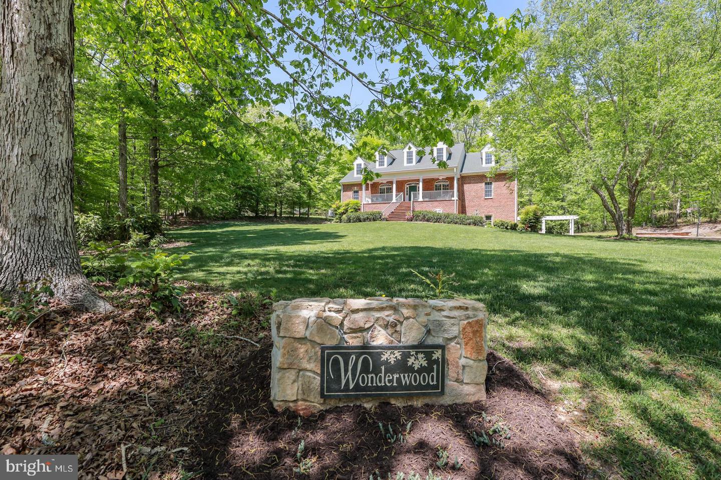 1038 HUNTERS WOODS, CROZIER, Virginia 23039, 6 Bedrooms Bedrooms, 12 Rooms Rooms,4 BathroomsBathrooms,Residential,For sale,1038 HUNTERS WOODS,VAGO2000280 MLS # VAGO2000280