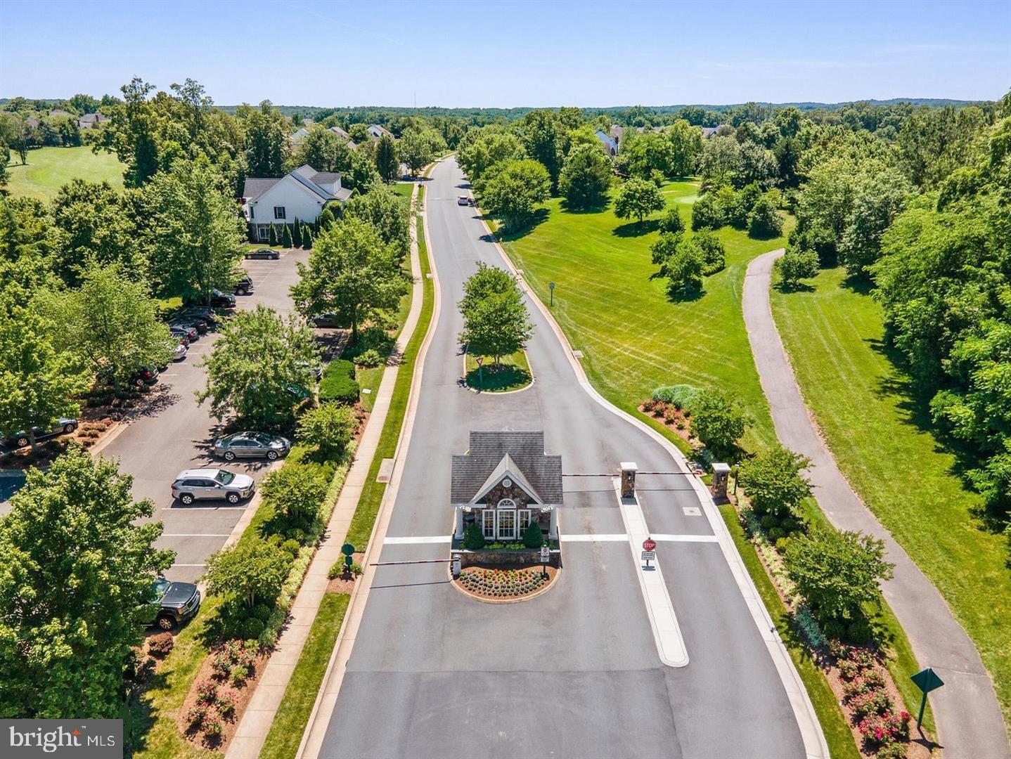 8220 ROXBOROUGH LOOP, GAINESVILLE, Virginia 20155, 4 Bedrooms Bedrooms, ,3 BathroomsBathrooms,Residential,For sale,8220 ROXBOROUGH LOOP,VAPW2080744 MLS # VAPW2080744