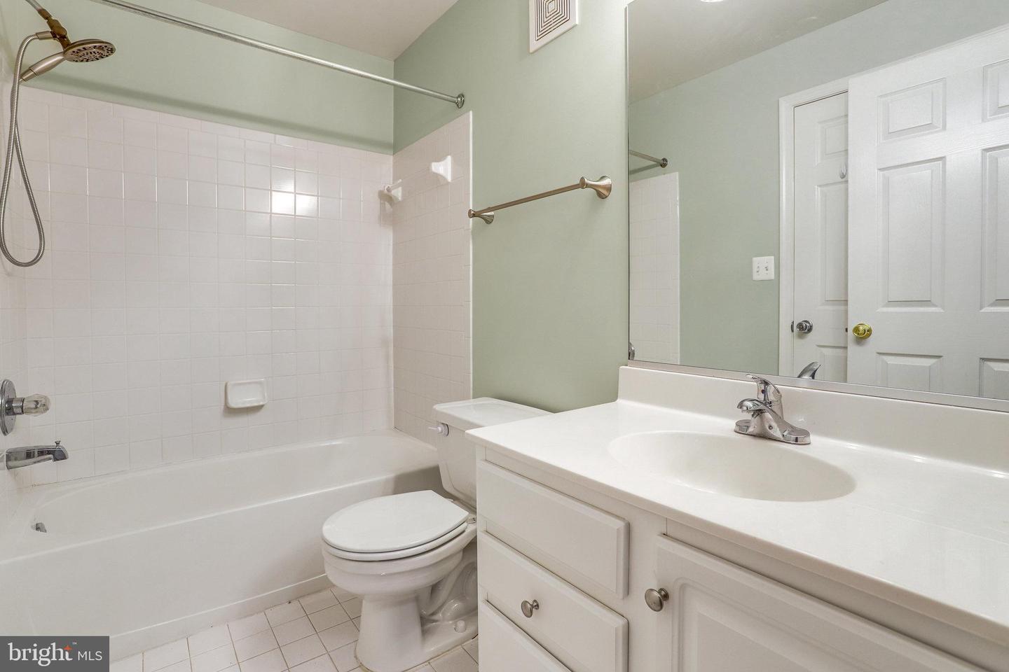 1603 HUNTING CREEK DR #A, ALEXANDRIA, Virginia 22314, 2 Bedrooms Bedrooms, ,2 BathroomsBathrooms,Residential,For sale,1603 HUNTING CREEK DR #A,VAAX2038606 MLS # VAAX2038606