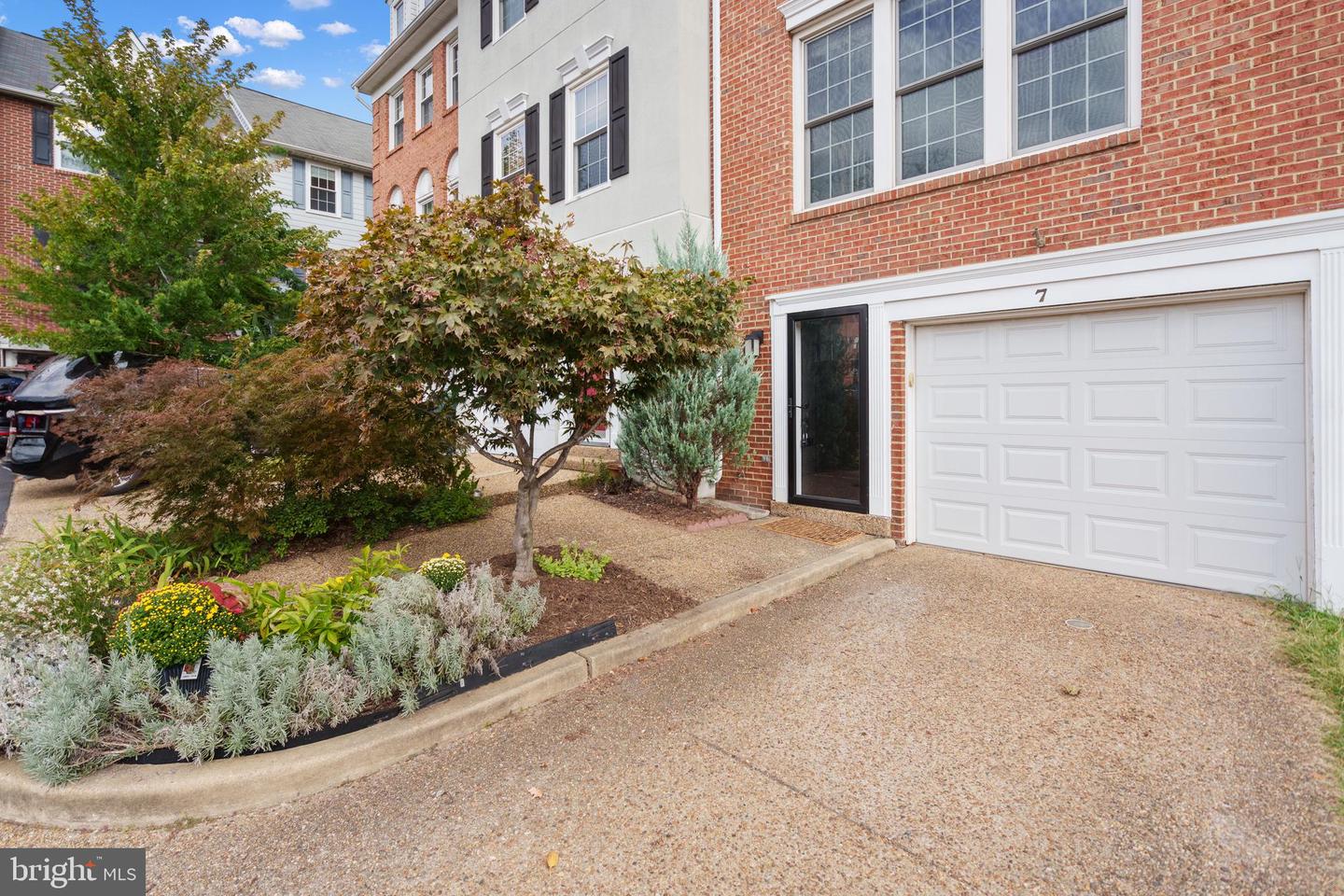 7 HERBERT ST, ALEXANDRIA, Virginia 22305, 3 Bedrooms Bedrooms, ,2 BathroomsBathrooms,Residential,For sale,7 HERBERT ST,VAAX2038628 MLS # VAAX2038628