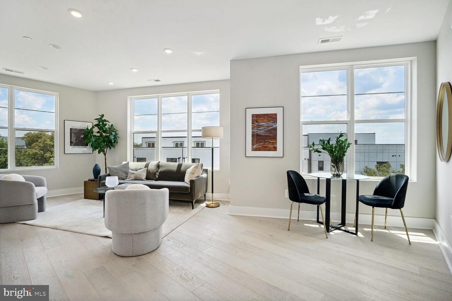 901 19TH ST NE #11, WASHINGTON, District Of Columbia 20002, 1 Bedroom Bedrooms, ,1 BathroomBathrooms,Residential,For sale,901 19TH ST NE #11,DCDC2162824 MLS # DCDC2162824