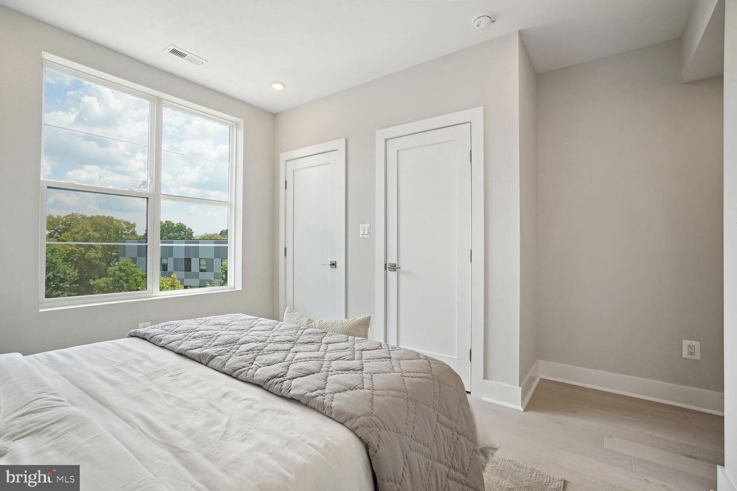 901 19TH ST NE #PH1, WASHINGTON, District Of Columbia 20002, 1 Bedroom Bedrooms, ,1 BathroomBathrooms,Residential,For sale,901 19TH ST NE #PH1,DCDC2162830 MLS # DCDC2162830