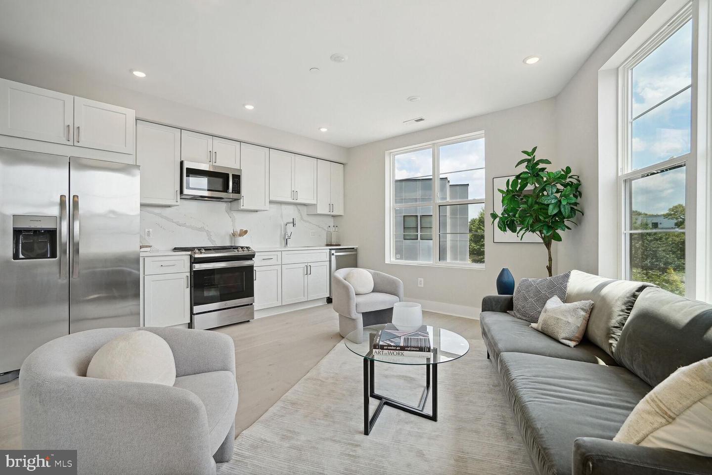 901 19TH ST NE #PH1, WASHINGTON, District Of Columbia 20002, 1 Bedroom Bedrooms, ,1 BathroomBathrooms,Residential,For sale,901 19TH ST NE #PH1,DCDC2162830 MLS # DCDC2162830