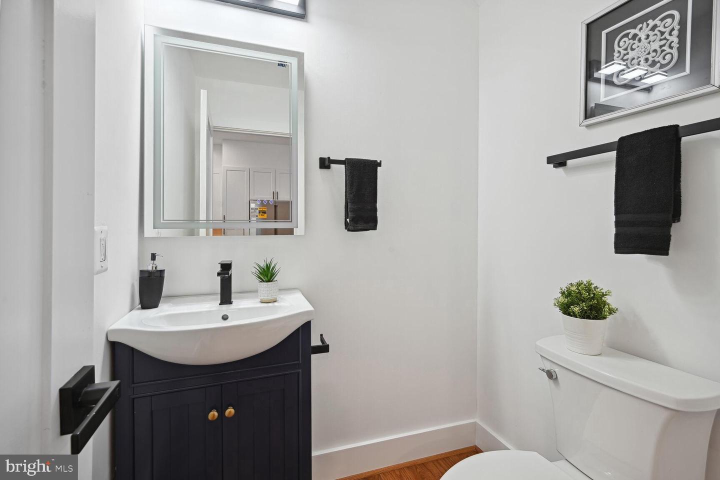 473 M ST NW #1, WASHINGTON, District Of Columbia 20001, 2 Bedrooms Bedrooms, ,3 BathroomsBathrooms,Residential,For sale,473 M ST NW #1,DCDC2159364 MLS # DCDC2159364