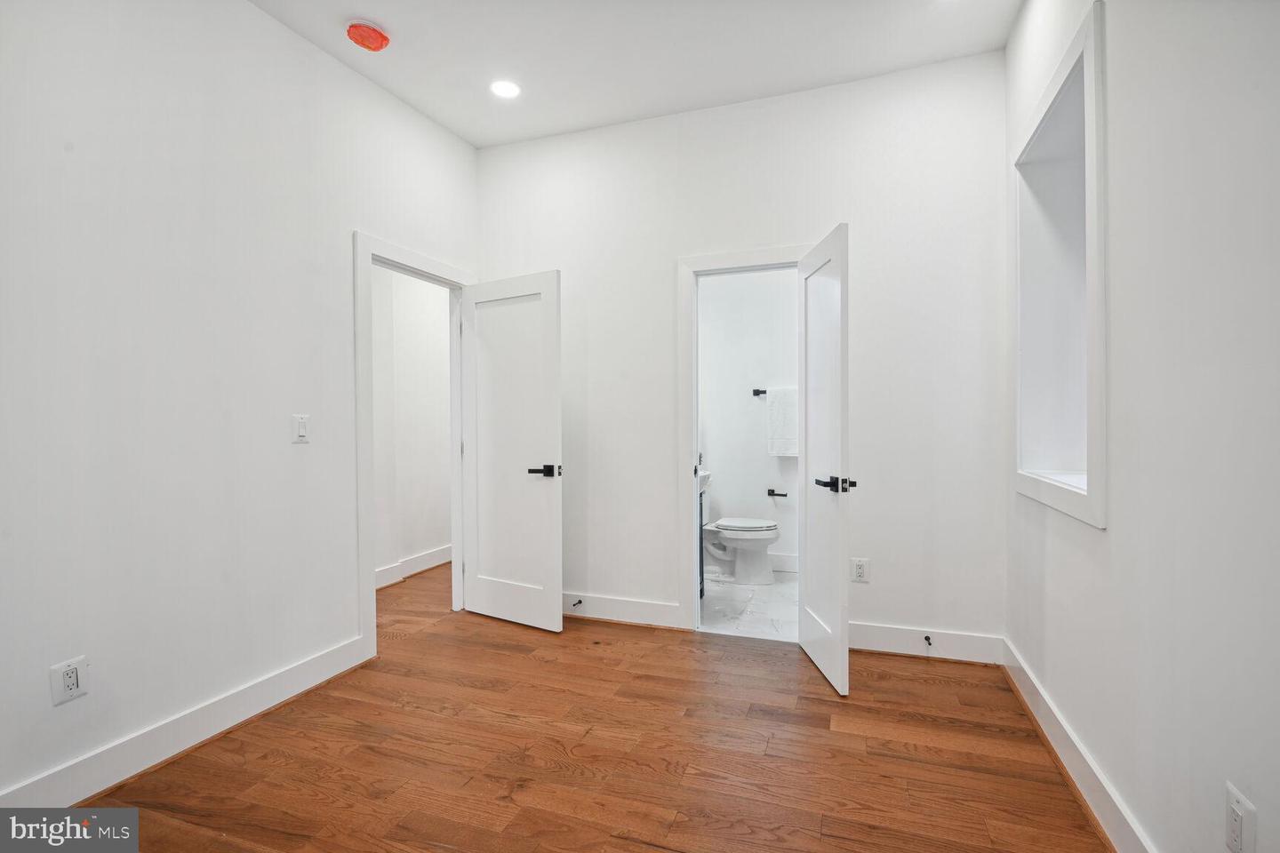 473 M ST NW #1, WASHINGTON, District Of Columbia 20001, 2 Bedrooms Bedrooms, ,3 BathroomsBathrooms,Residential,For sale,473 M ST NW #1,DCDC2159364 MLS # DCDC2159364