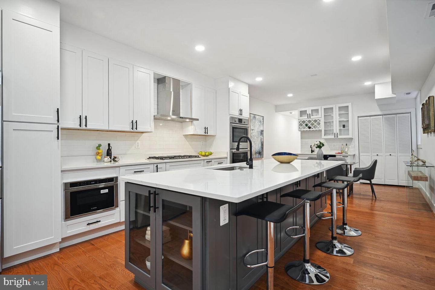 473 M ST NW #1, WASHINGTON, District Of Columbia 20001, 2 Bedrooms Bedrooms, ,3 BathroomsBathrooms,Residential,For sale,473 M ST NW #1,DCDC2159364 MLS # DCDC2159364